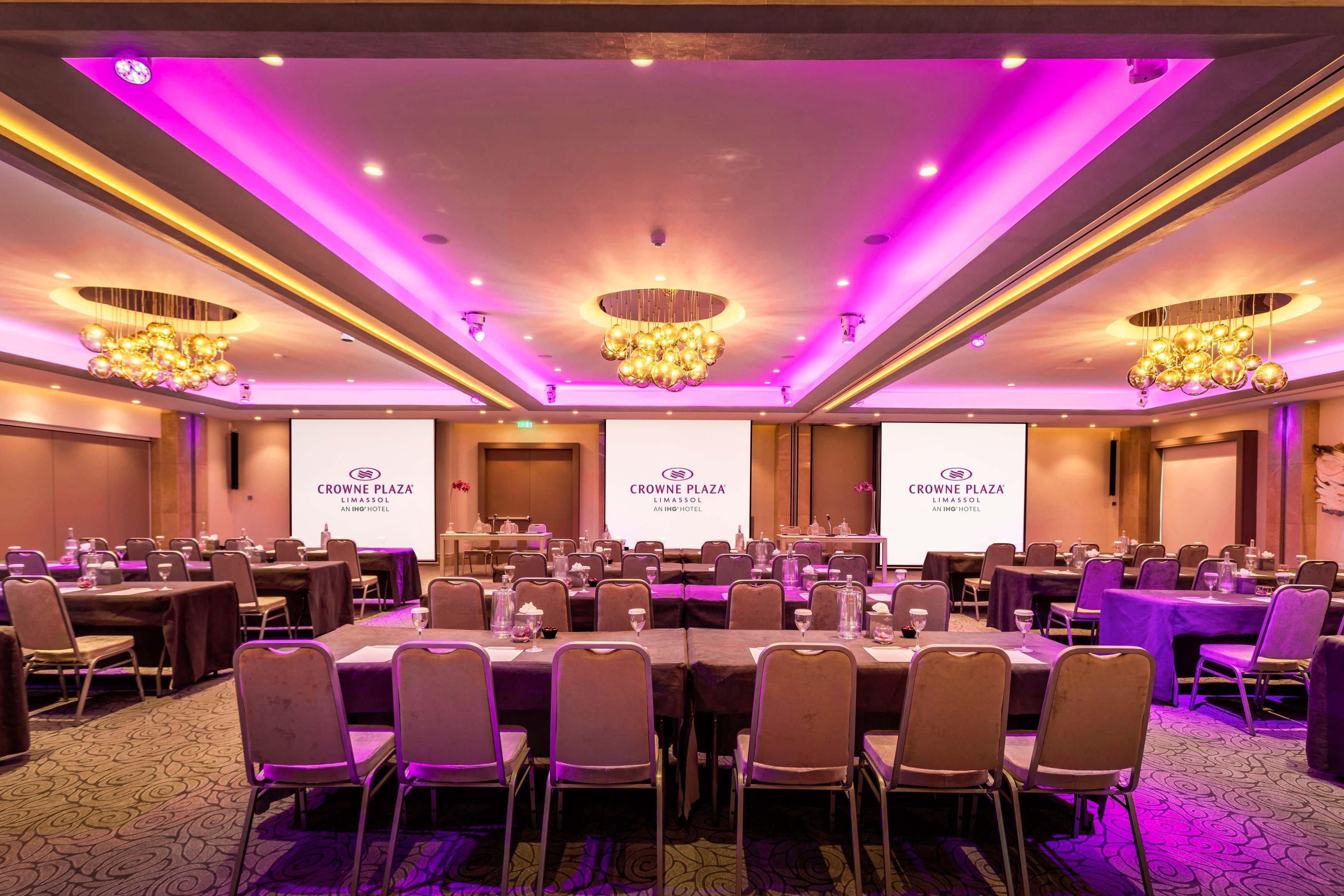 Crowne Plaza Limassol By Ihg Hotel Ngoại thất bức ảnh