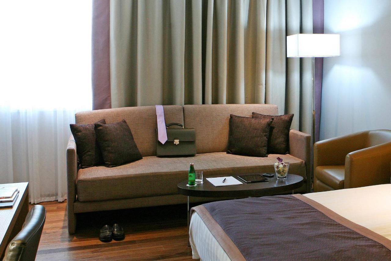 Crowne Plaza Limassol By Ihg Hotel Ngoại thất bức ảnh
