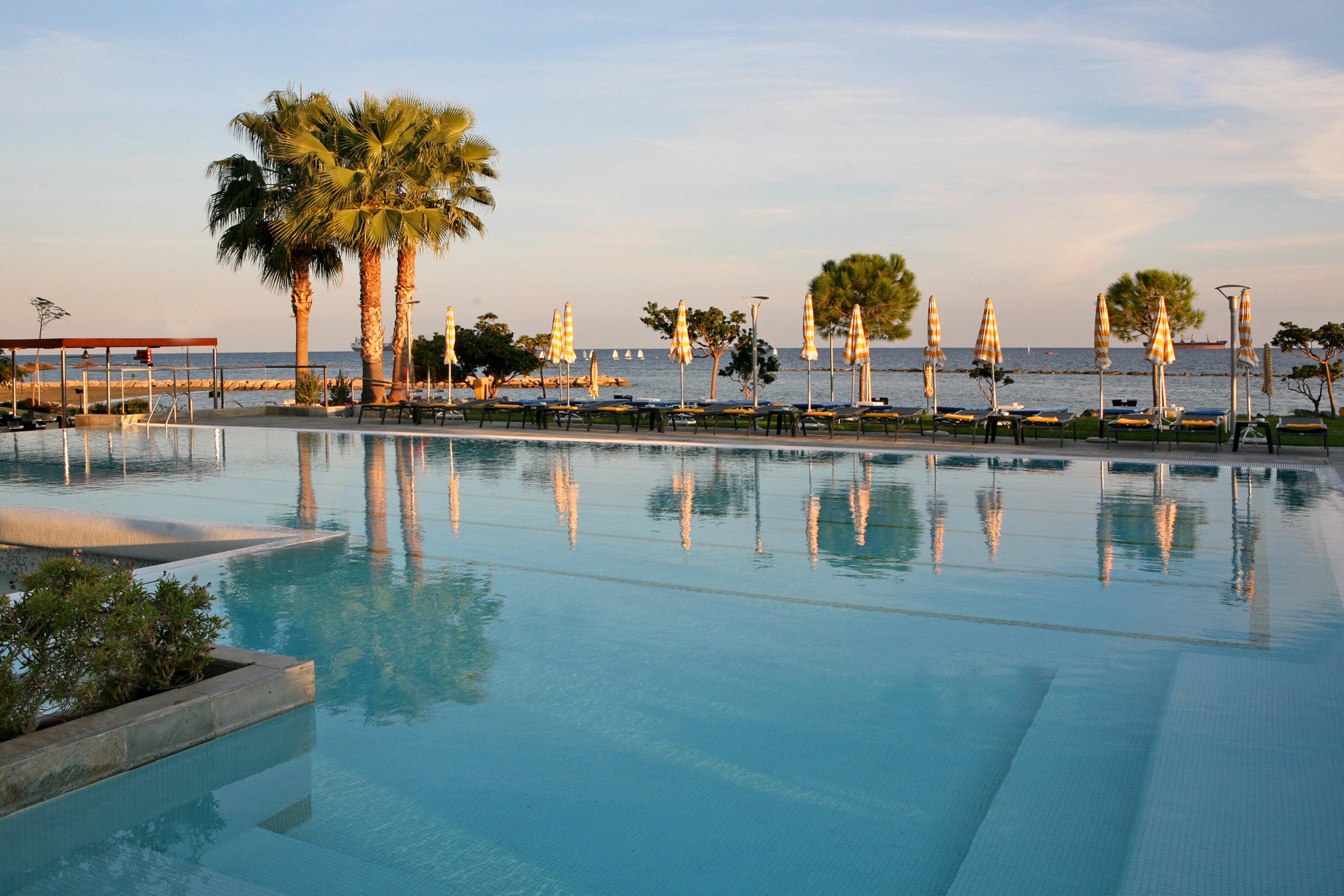 Crowne Plaza Limassol By Ihg Hotel Ngoại thất bức ảnh