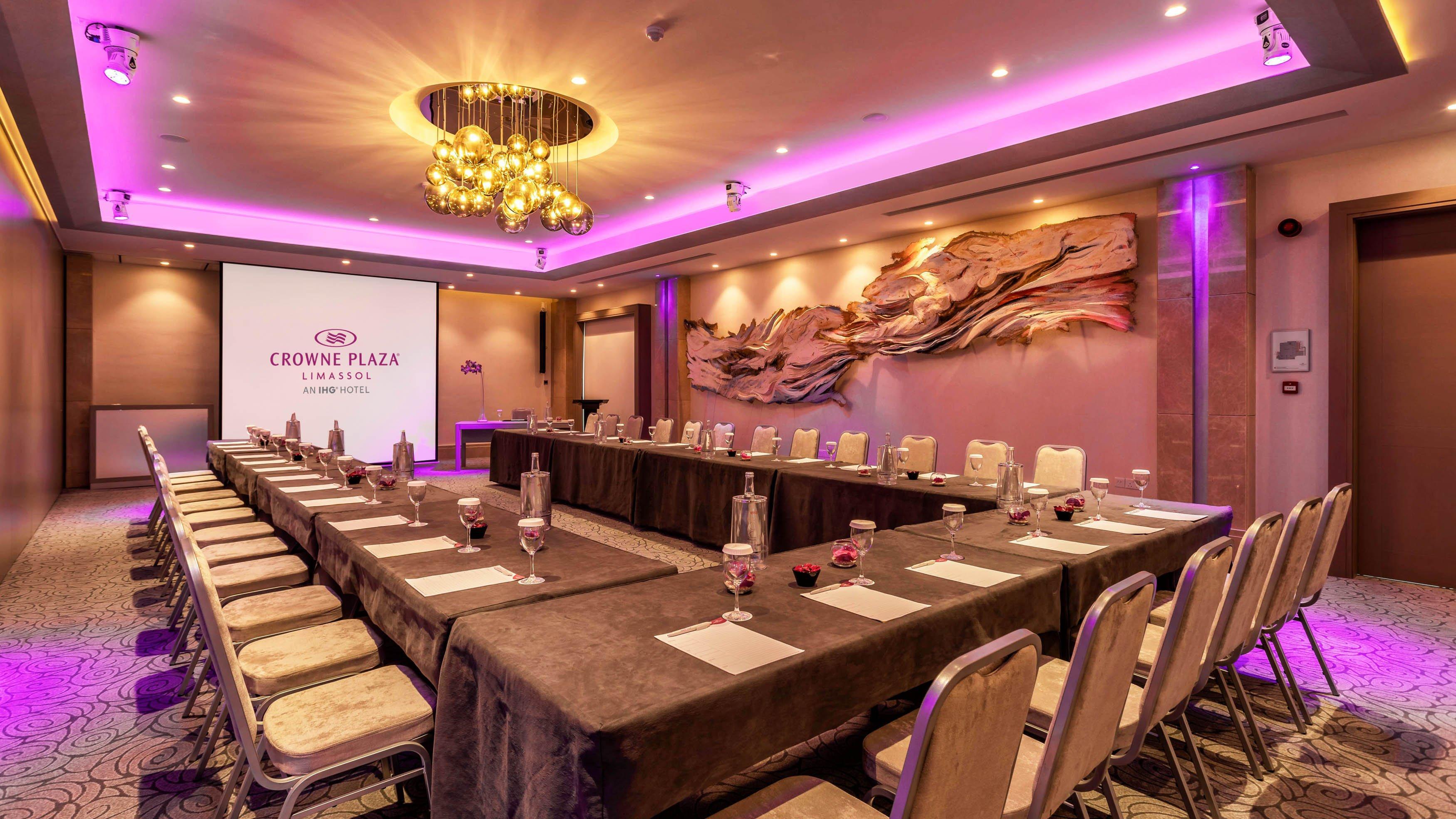 Crowne Plaza Limassol By Ihg Hotel Ngoại thất bức ảnh