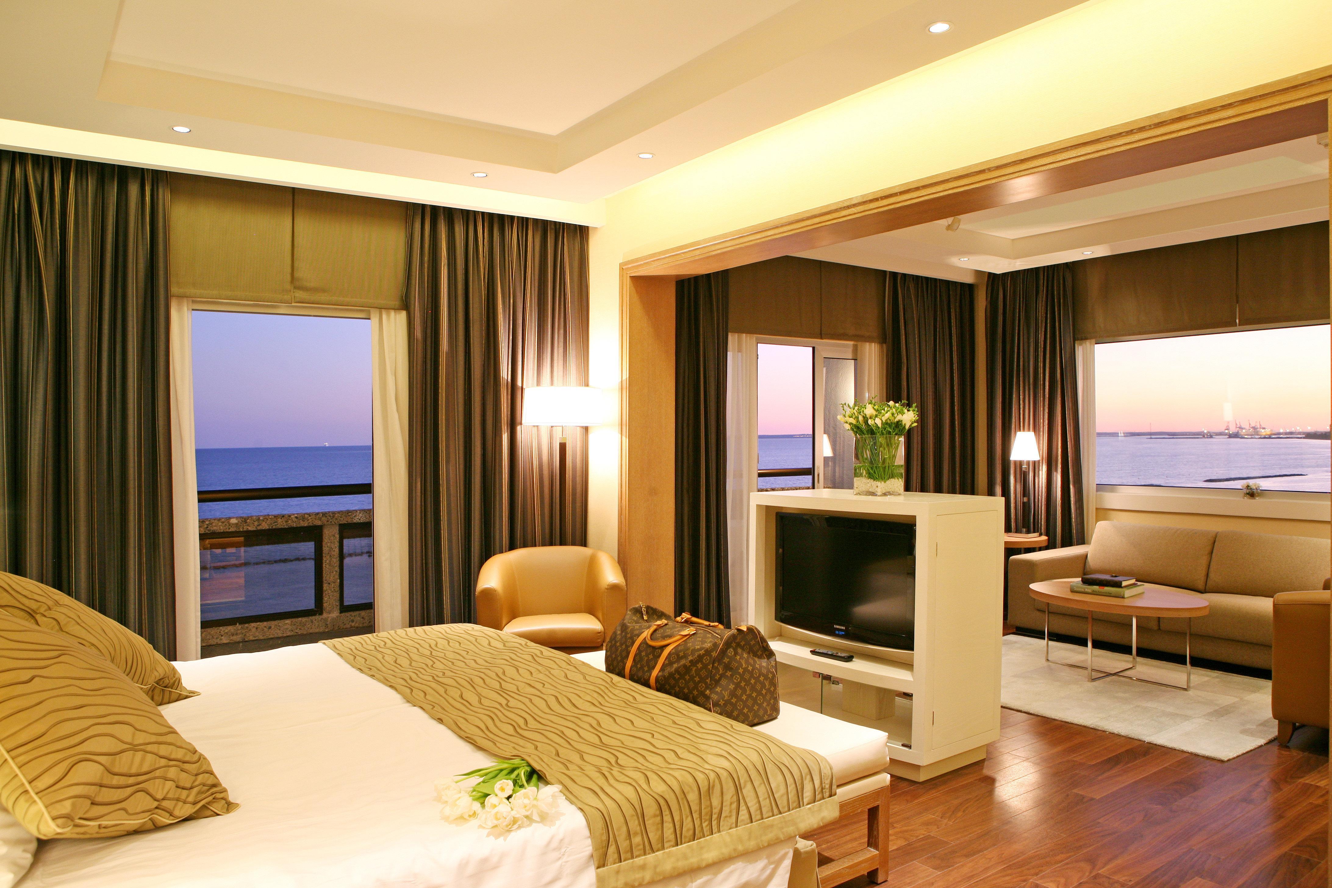Crowne Plaza Limassol By Ihg Hotel Ngoại thất bức ảnh